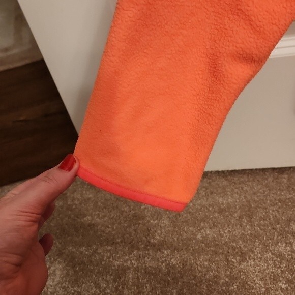 Under Armour Youth Coldgear Orange Long Sleeve w/ Fleece Size YXL - Picture 8 of 9